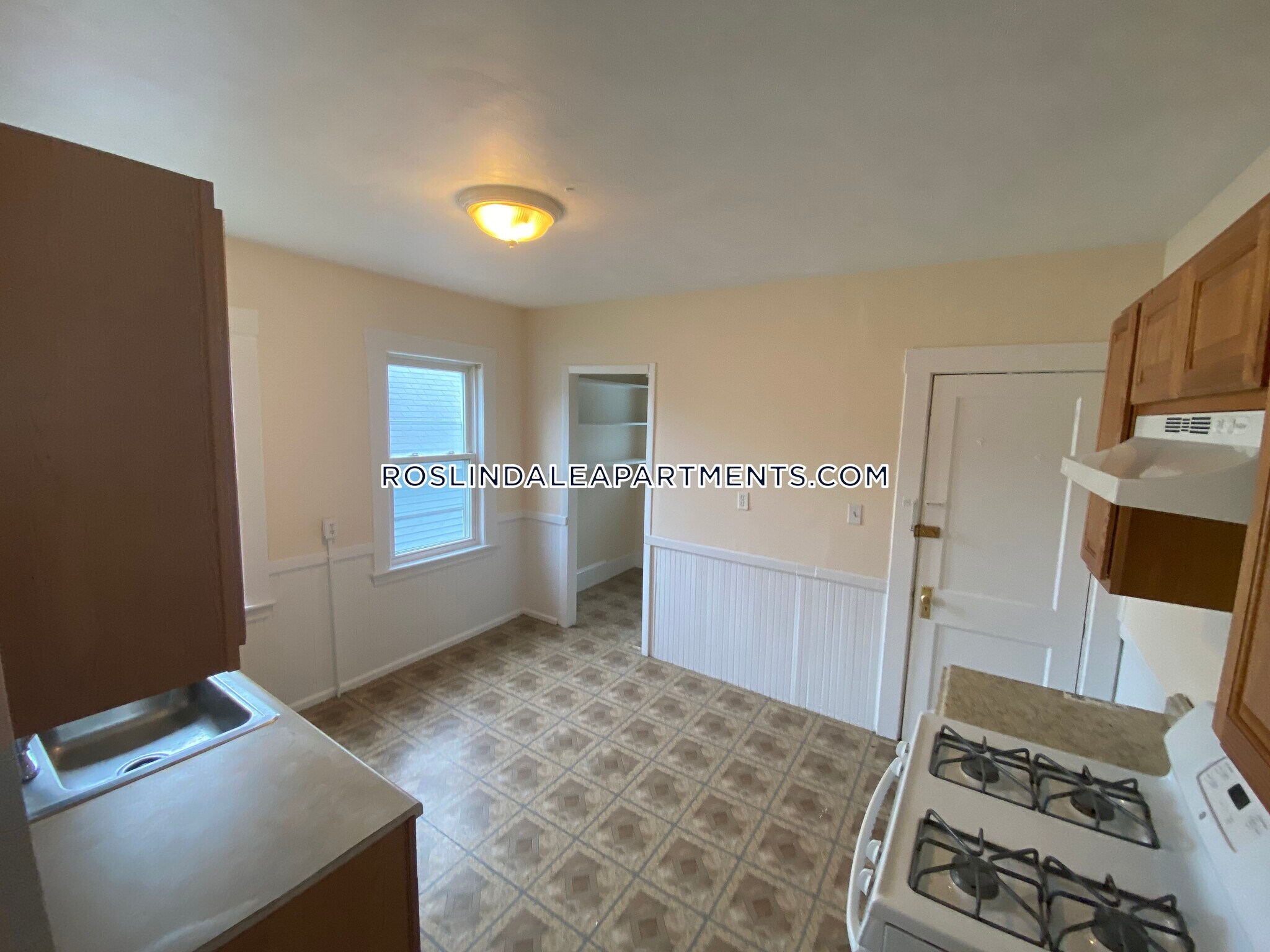 Building Photo - 41 Averton St