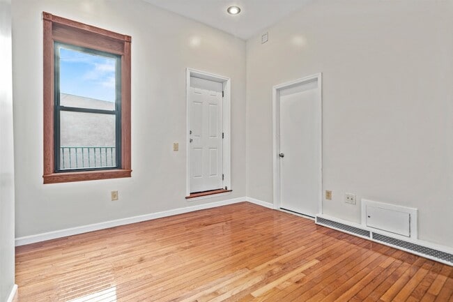 Building Photo - 800 Ocean Ave