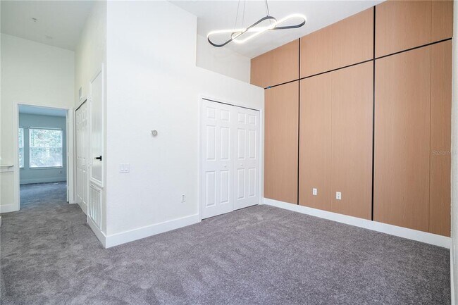 Building Photo - 7022 Cadiz Blvd