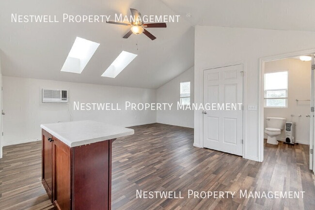 Building Photo - 11514 S Lake Run Rd