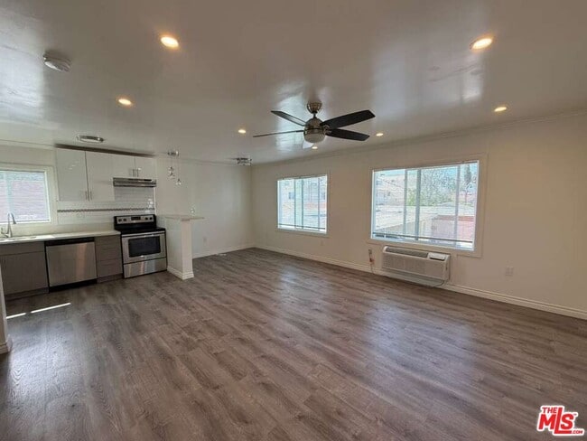 Building Photo - 6821 Ben Ave