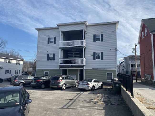 Building Photo - 133 Second St