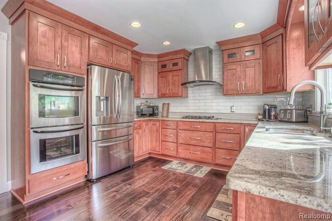 Building Photo - 3349 Rocky Crest Dr