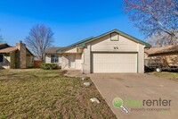 Building Photo - Charming 3 Bed 3 bath!