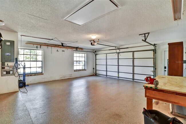 Building Photo - 4318 Woodtree Ln