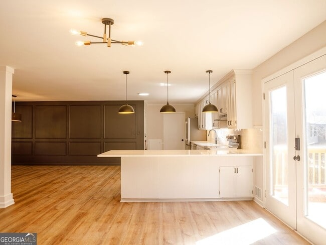 Building Photo - 95 Simpson Dr NE