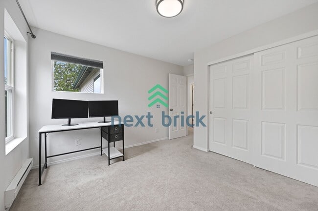Building Photo - Charming 3-Bed with 2.5 Baths in Mountlake Terrace – Spacious 1561 Sq Ft Retreat!