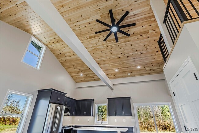 Building Photo - 118a Kirkland Ave