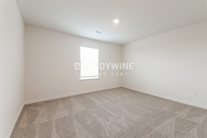 Building Photo - 9613 Klondike Dr