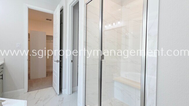 Building Photo - 10870 Grayhead Dr