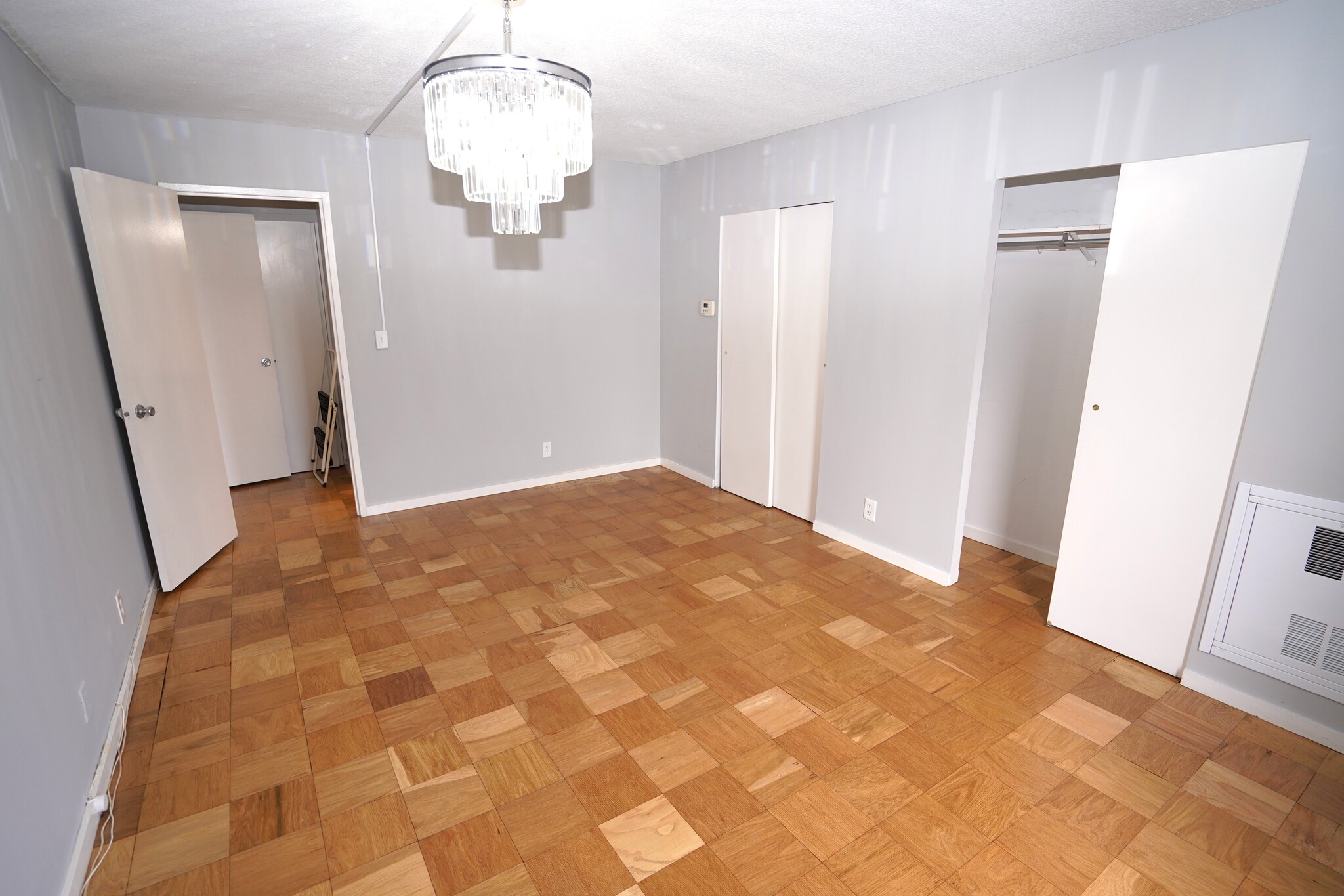 Building Photo - 77 Pond Ave