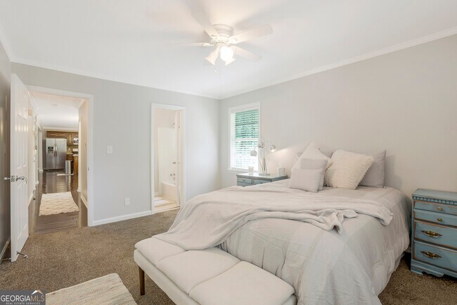 Building Photo - 3211 Flamingo Dr