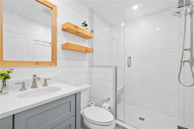 Building Photo - 89 Gibbs Ave