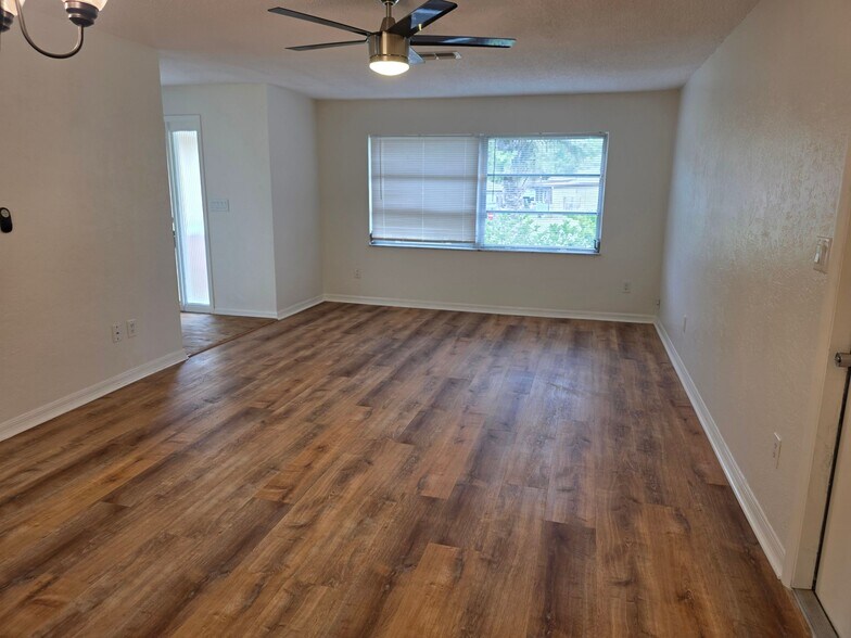 Building Photo - 9205 N Fawn Way