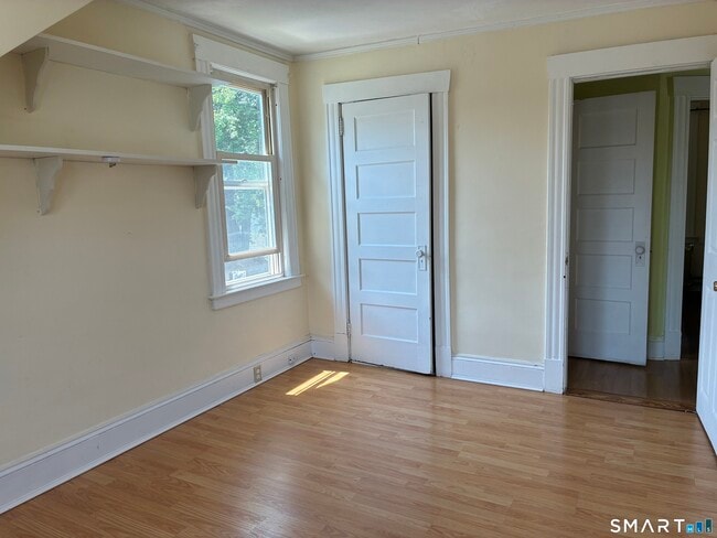 Building Photo - 51 Nesbit Ave