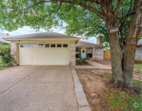 Building Photo - 7213 Laurelhill Ct S