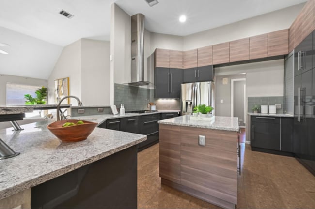 Building Photo - 905 Hunter's Creek Dr