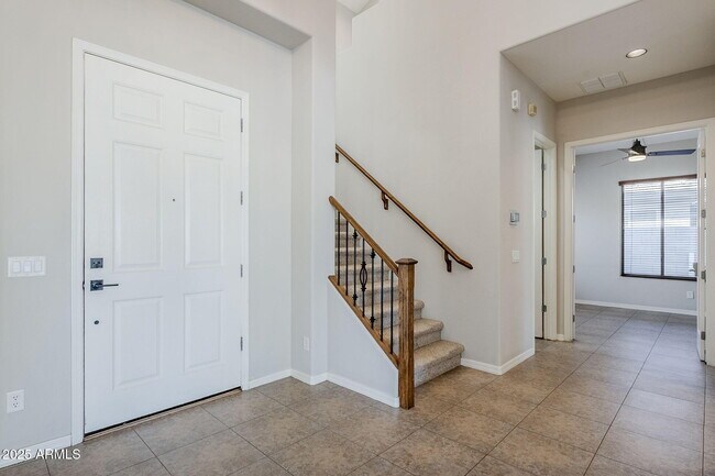 Building Photo - 2910 W Donatello Dr