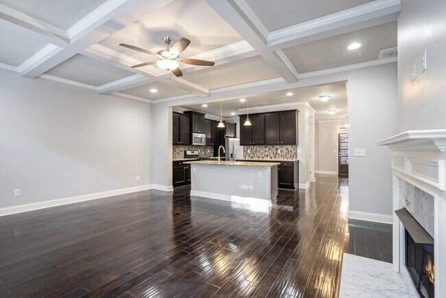 Building Photo - 612 Luckett Ct