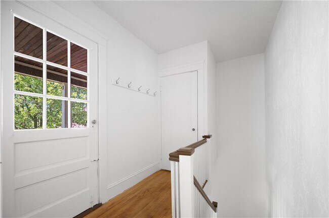 Building Photo - 97 11th St