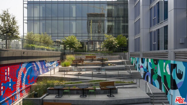 Building Photo - 601 Eleventh Ave