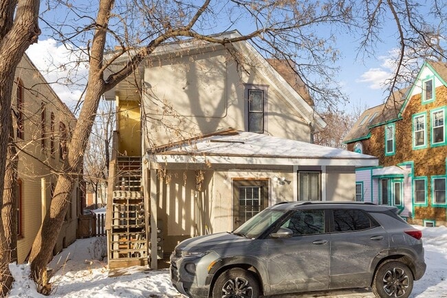 Building Photo - 2617 2nd Ave S