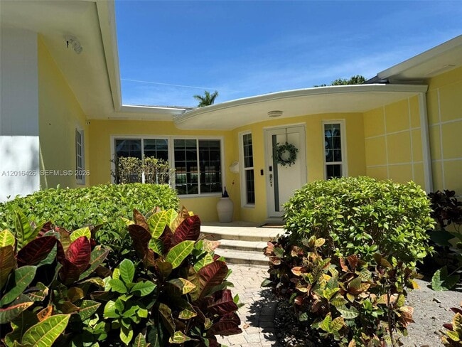 Building Photo - 7511 Miami View Dr
