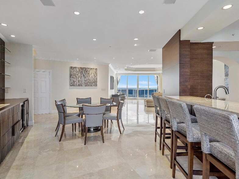 Building Photo - 3200 N Ocean Blvd