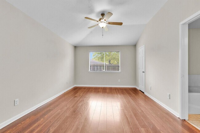 Building Photo - 2726 Fox View Cir