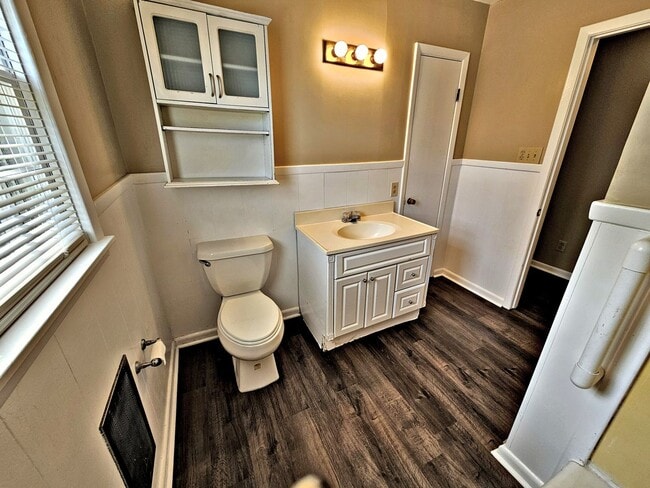 Building Photo - 3BR House - Courtland