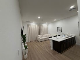 Building Photo - 10023 Decano Ridge St