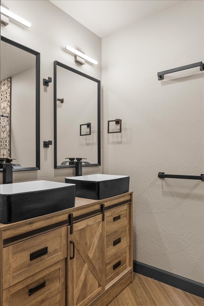 Building Photo - 2477 Coker Butte Rd