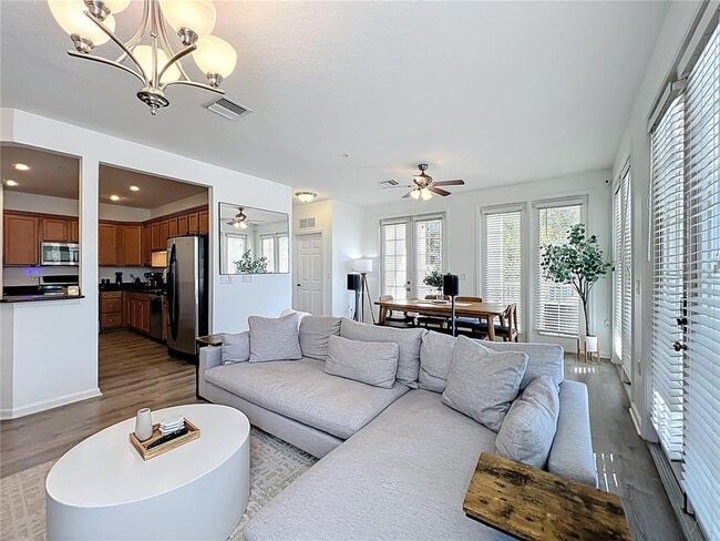 Building Photo - 2315 Upper Park Rd