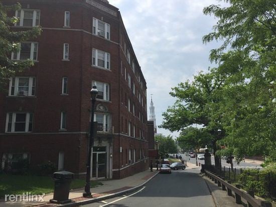 Building Photo - 39 Charter Oak Pl