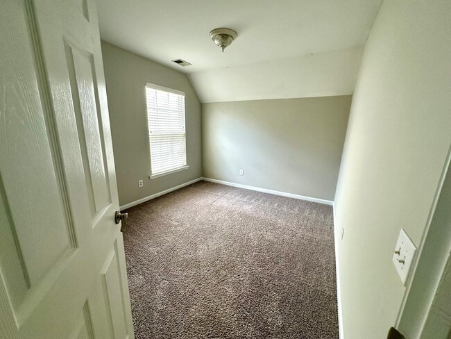 Building Photo - 2008 Chinabrook Ct