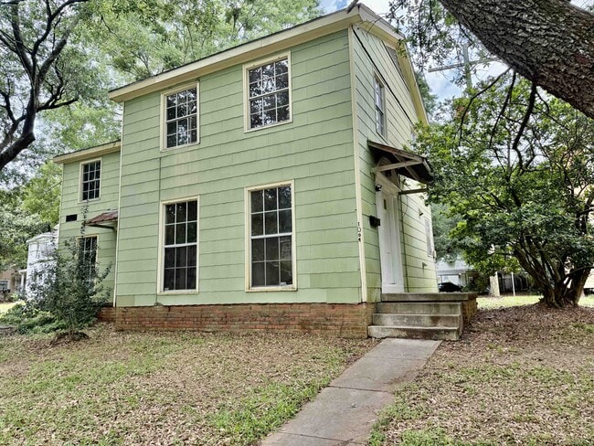 Building Photo - 1004 Rittiner Dr