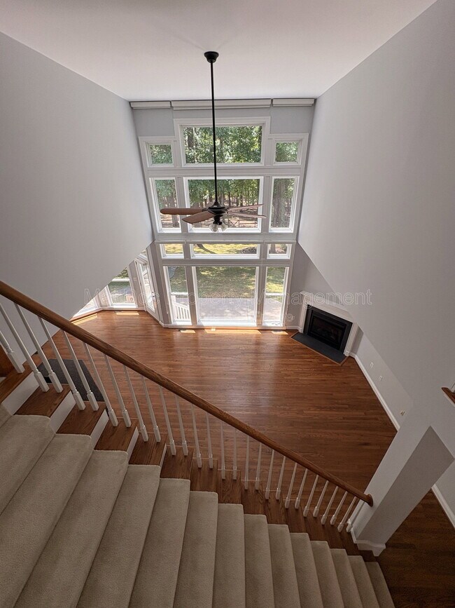 Building Photo - 10802 Cedar Creek Dr