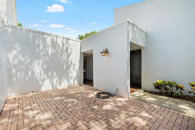 Building Photo - 4156 Northmeadow Cir