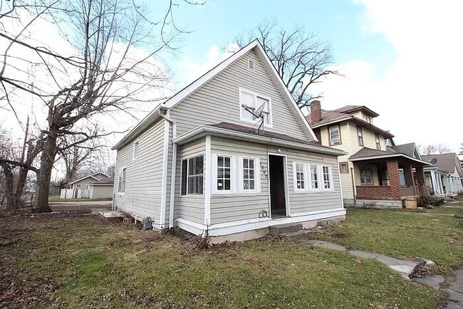 Building Photo - 1302 N Ewing St