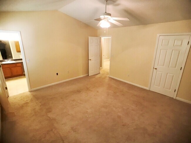 Building Photo - Ranch Home - 3BR/2BA - Powder Springs