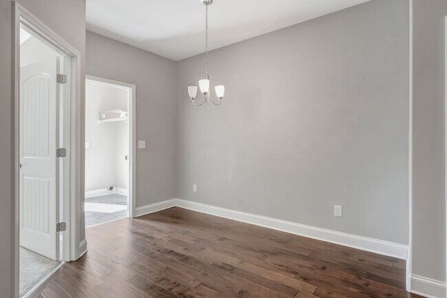 Building Photo - Harpeth Park Townhome in Bellevue