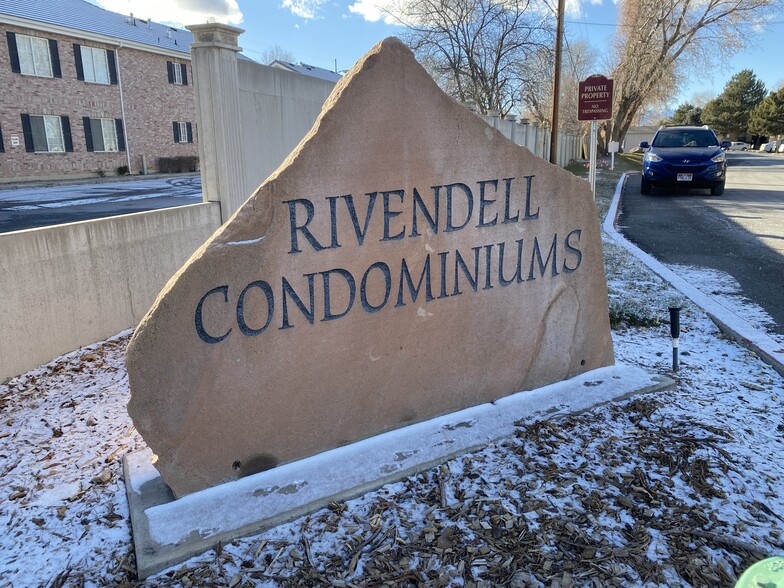 Condominium entrance - 5760 S 900 E