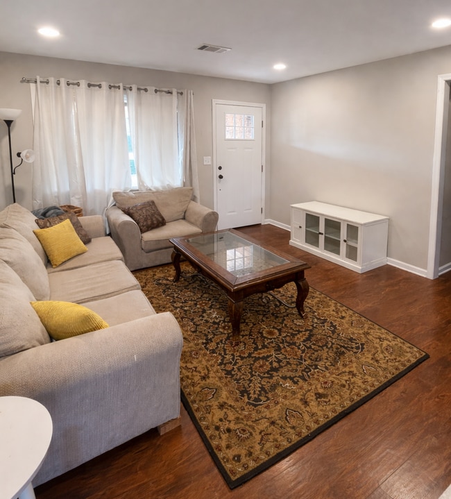 LIVING ROOM - 3412 Camellia Cir