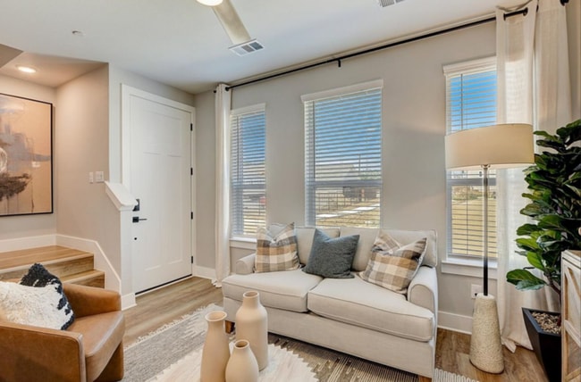 Building Photo - 4601 Tiberius Dr