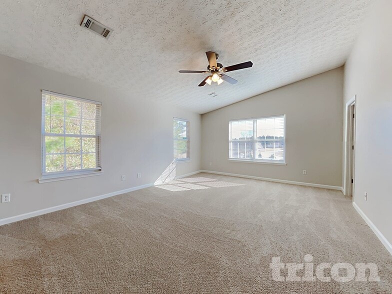 Building Photo - 610 Stonecrest Dr