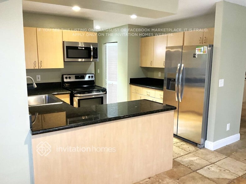 Building Photo - 8790 SW 57th St