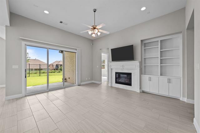 Building Photo - 8704 Pine Valley Dr