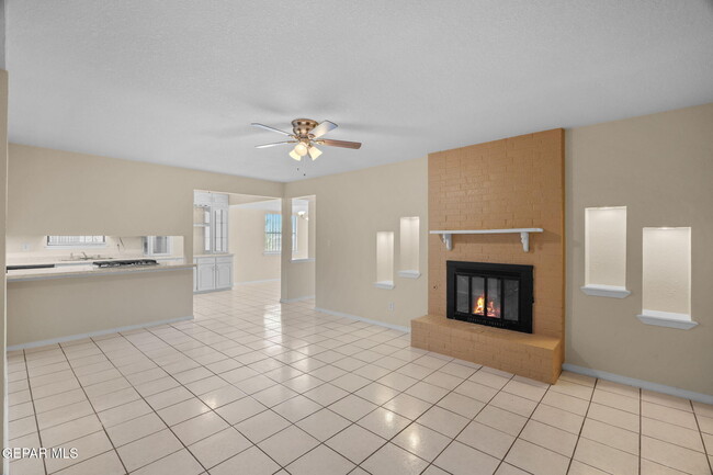 Building Photo - 5640 Van Horn Dr