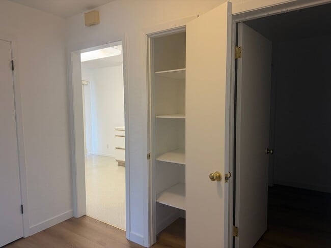 Building Photo - Campbell Charmer- 2 Bedroom 1 Bath Duplex with Garage