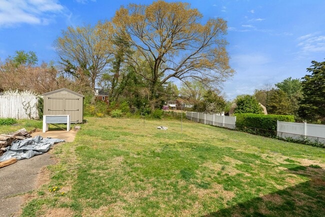 Building Photo - Spacious, Remodeled 3-Bedroom Home in Quie...